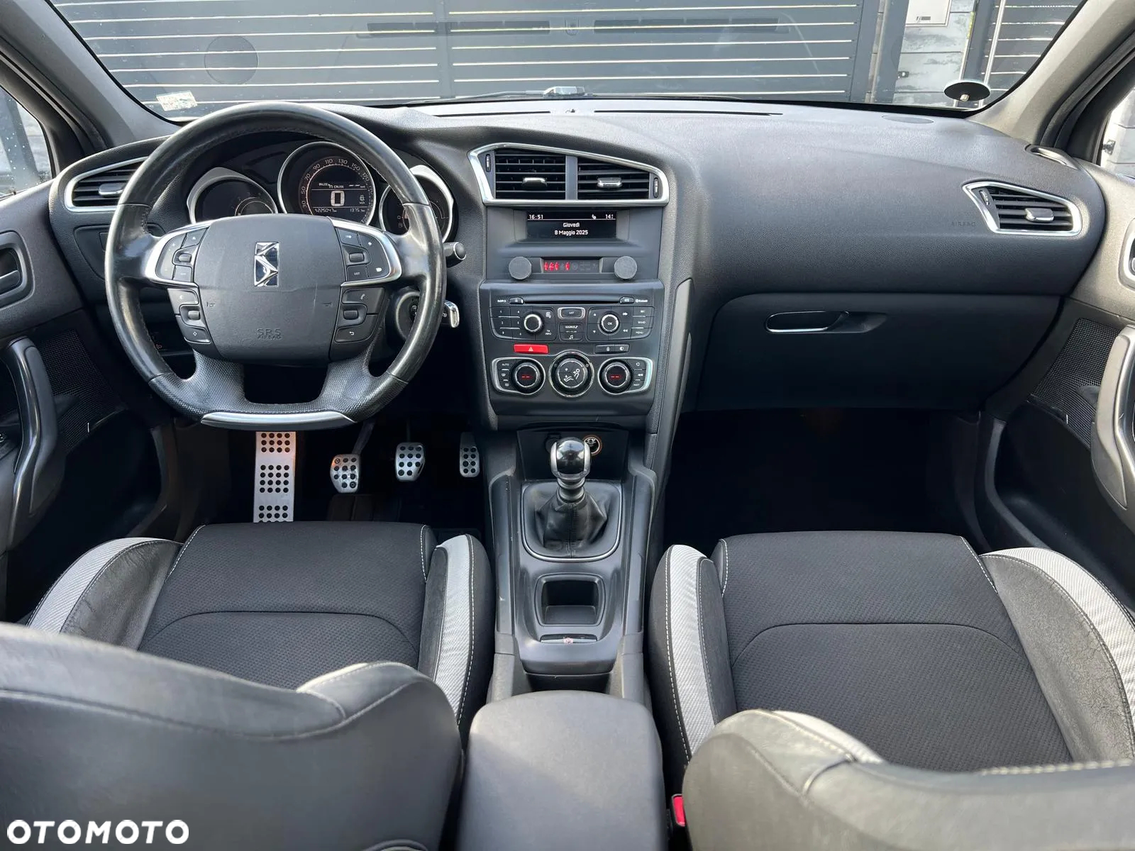 Citroën DS4 HDi 110 SoChic - 12