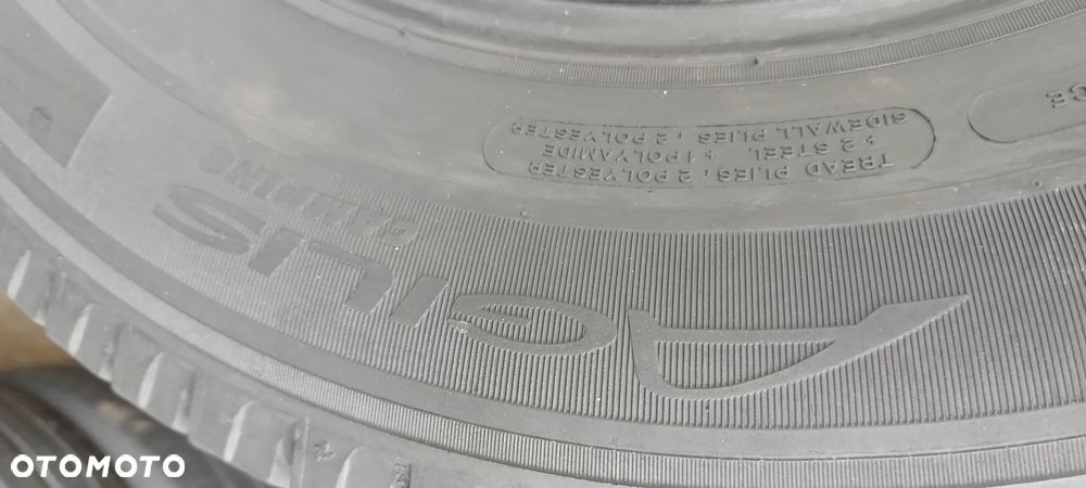 215/70/15 c michelin agilis camping - 4