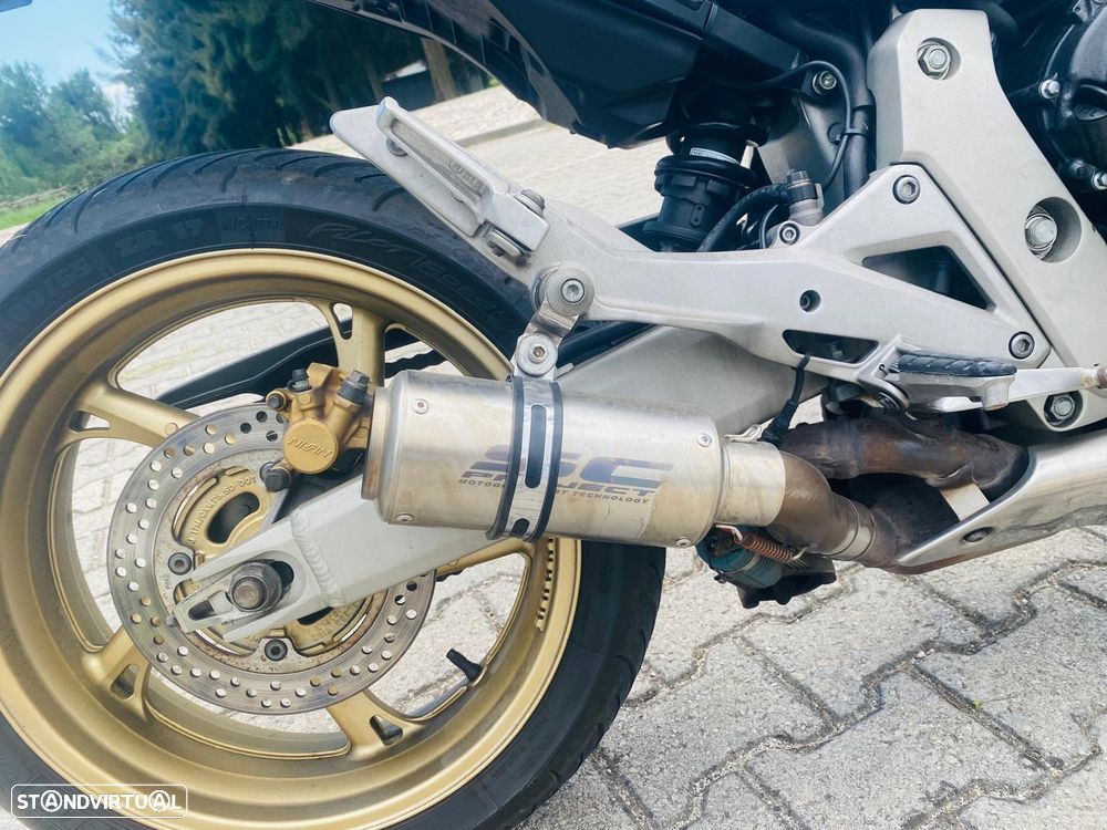 Honda Hornet Com escape rendimentos e varios extras - 2