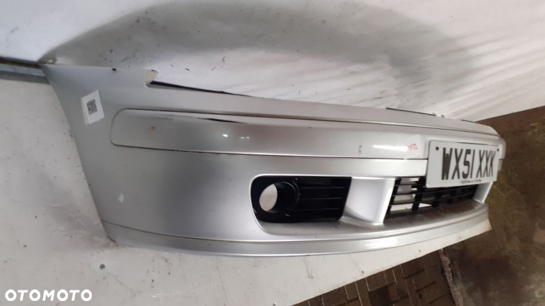 # ZDERZAK PRZÓD PRZEDNI DO MITSUBISHI CARISMA SREBRNY POD HALOGENY - 4