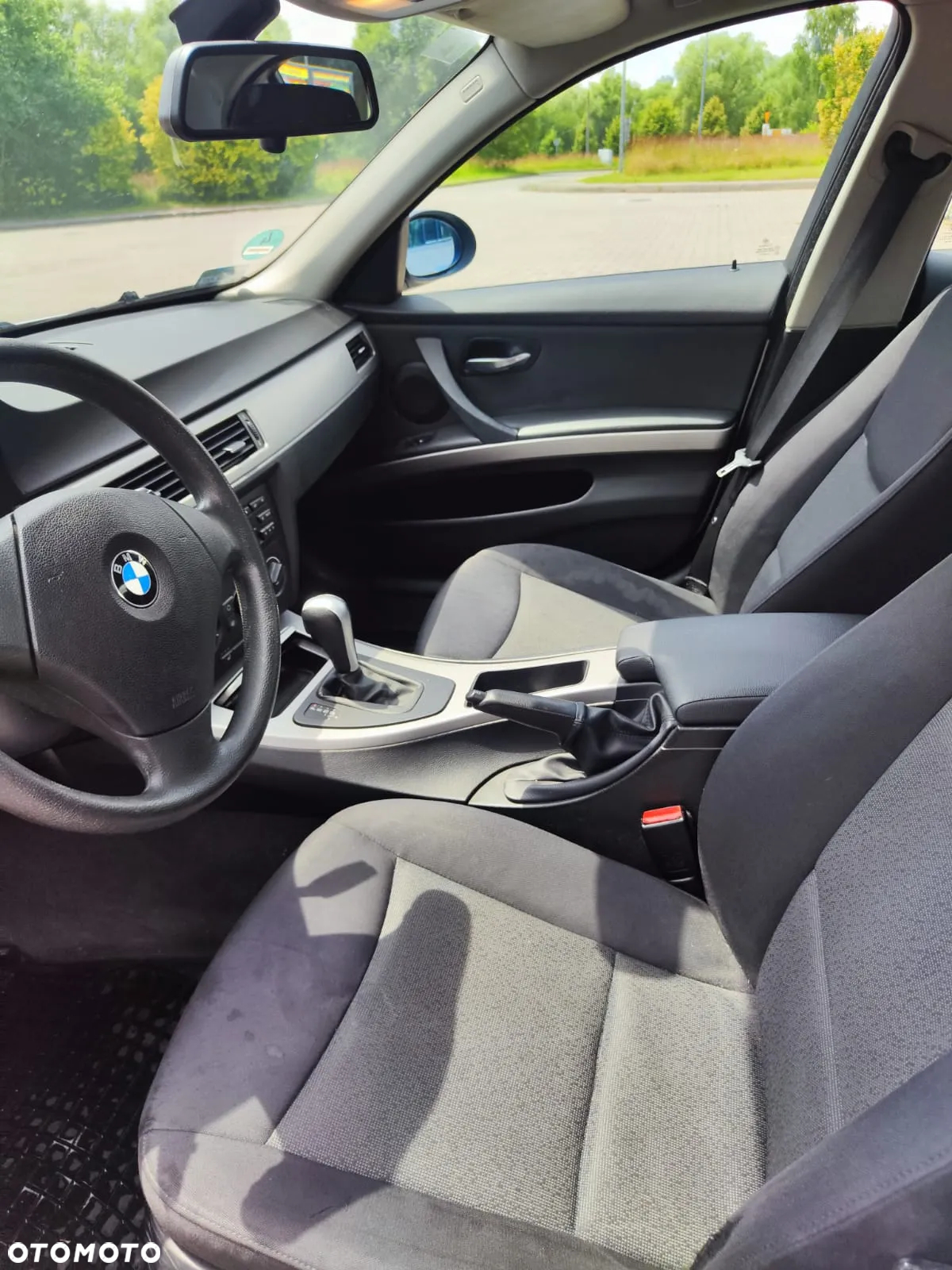 BMW Seria 3 318i - 5
