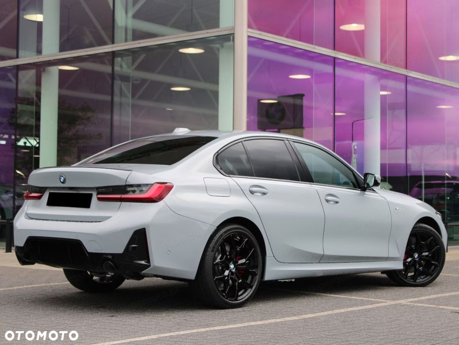 BMW Seria 3 330i xDrive M Sport sport - 5