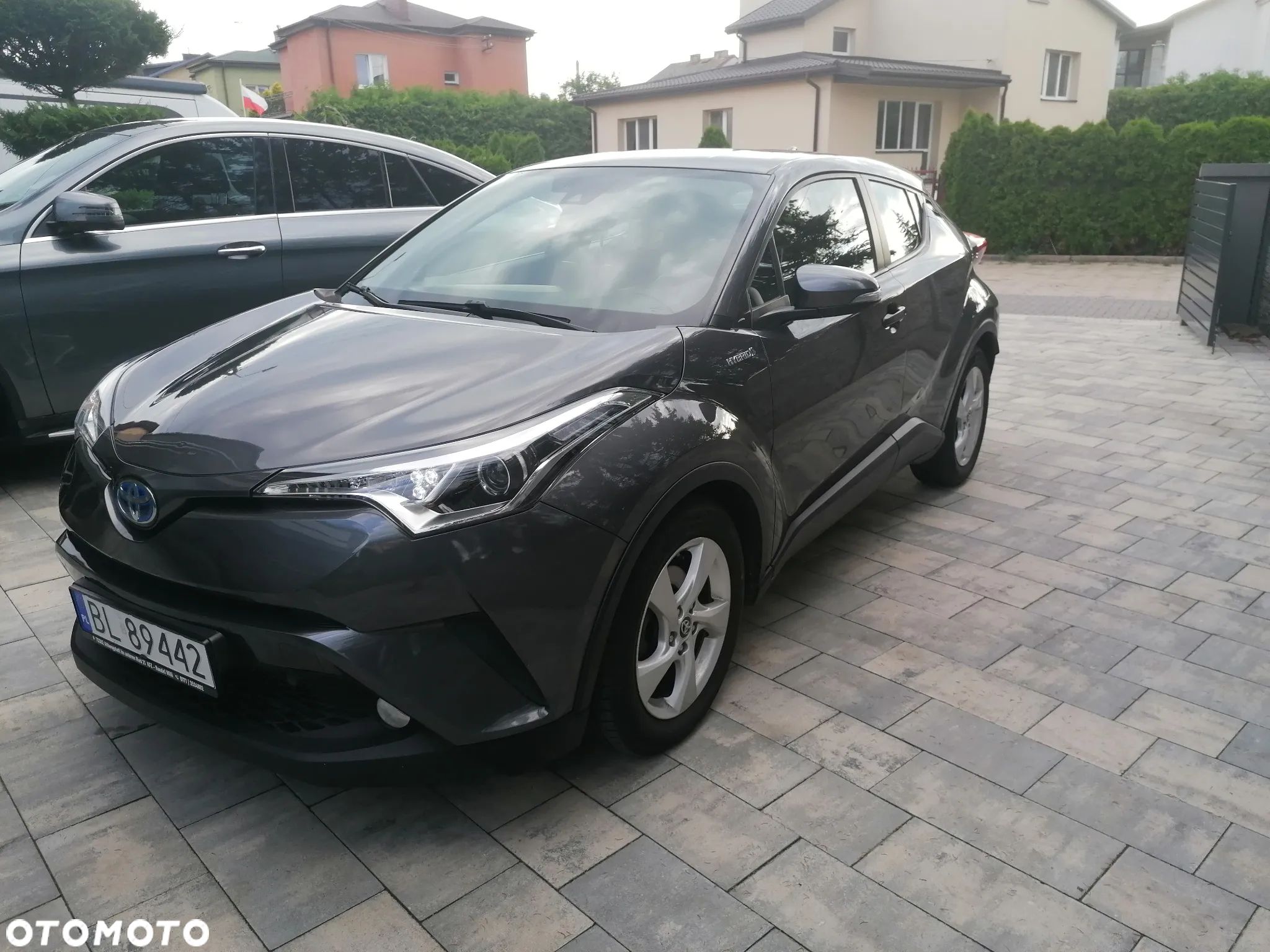 Toyota C-HR 1.8 Hybrid Premium - 1