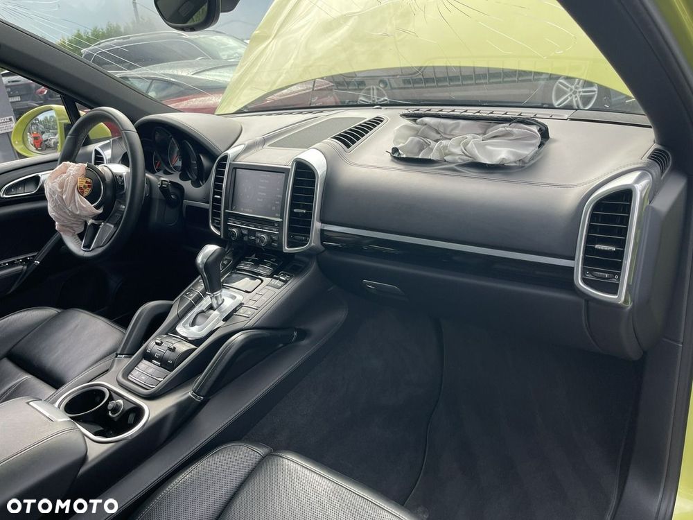 Porsche Cayenne S Diesel Platinum Edition - 11