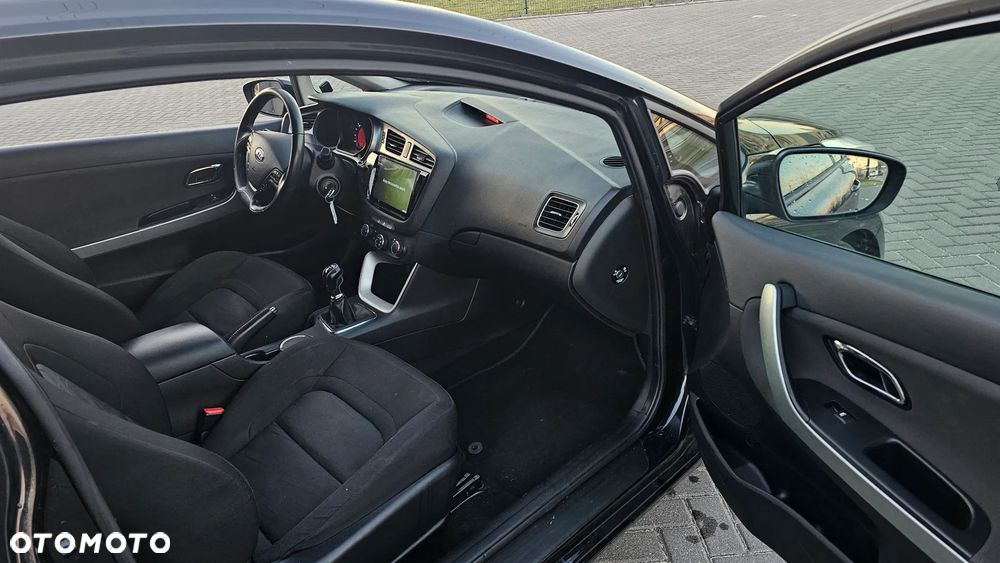 Kia Ceed 1.4 CVVT Dream Team Edition - 20