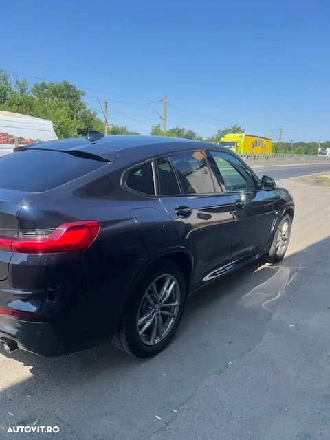 BMW X4 xDrive20d - 9