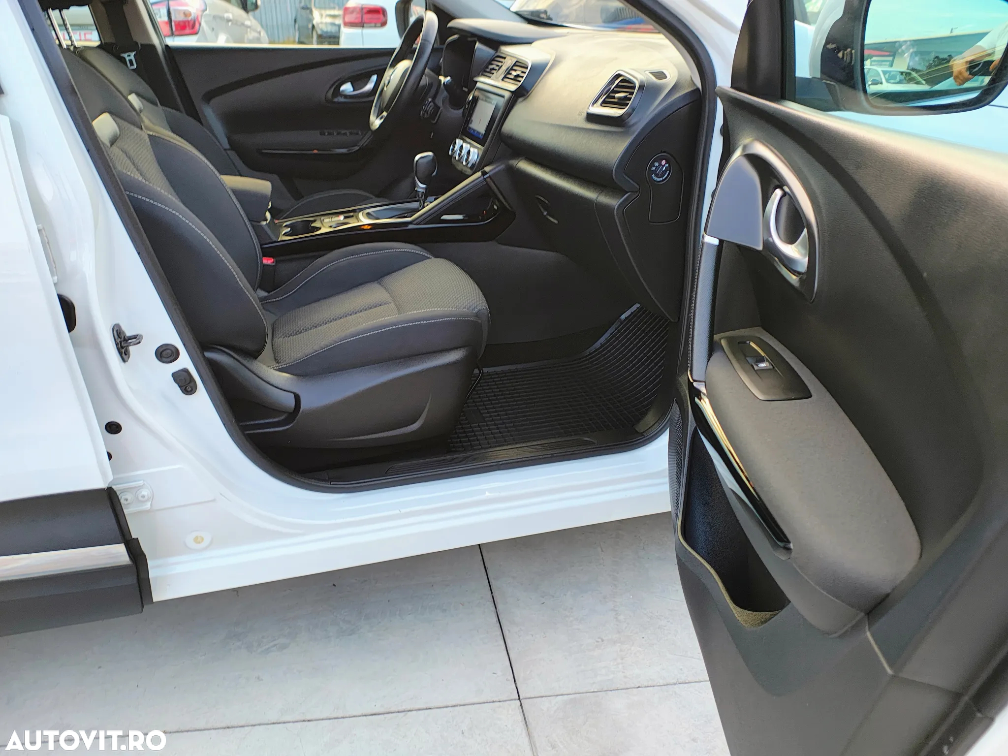 Renault Kadjar BLUE dCi 115 EDC BUSINESS EDITION - 8