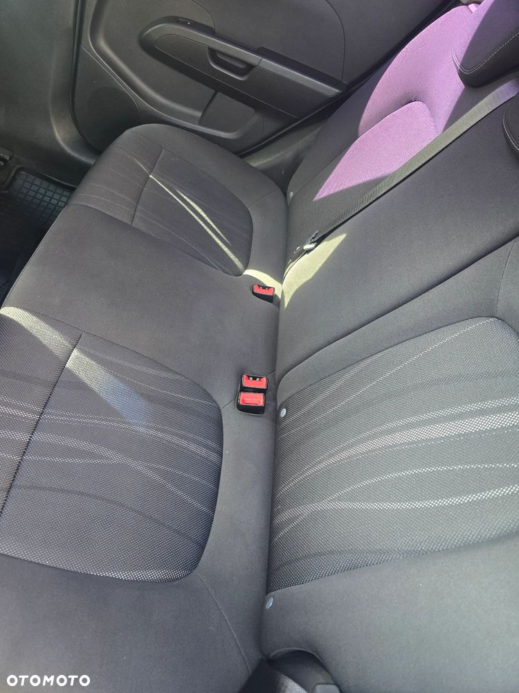 Chevrolet Aveo 1.6 LTZ - 11