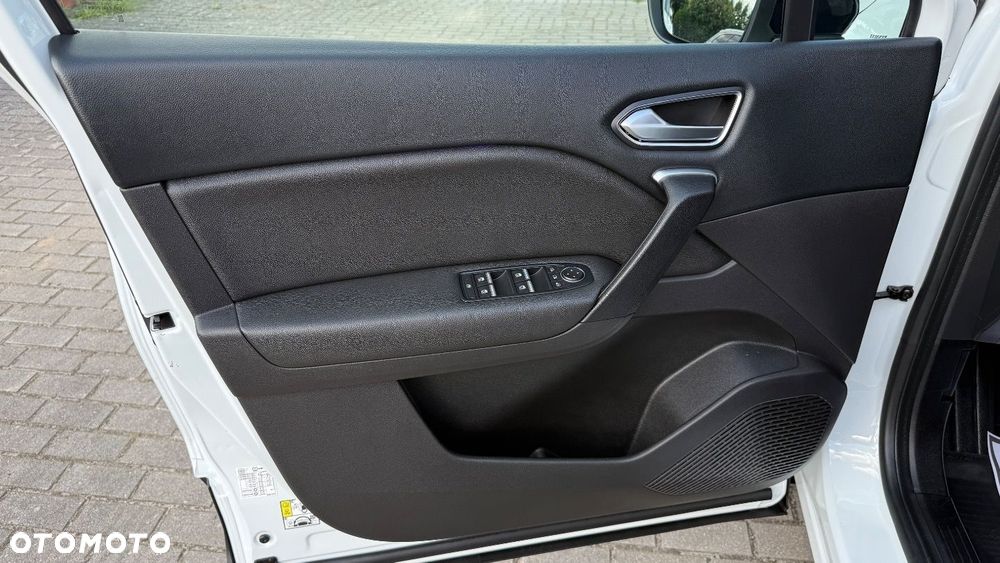 Renault Captur - 24