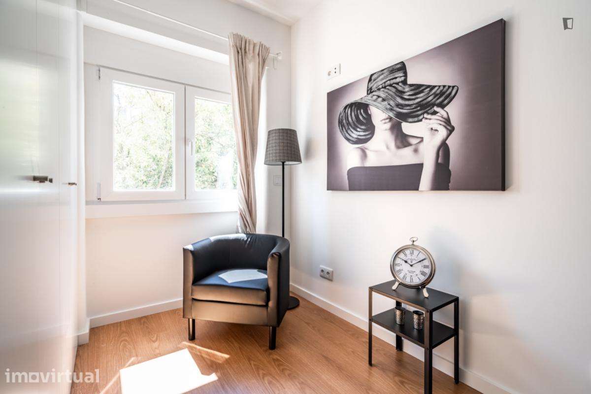 Apartamento com 2 quartos - localizado em Sete Rios Lisbon - Grande imagem: 4/19