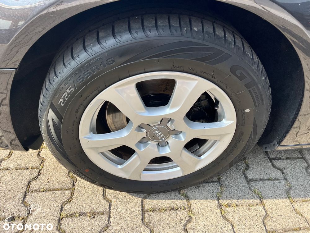 Audi A4 Avant 2.0 TDI DPF Attraction - 18