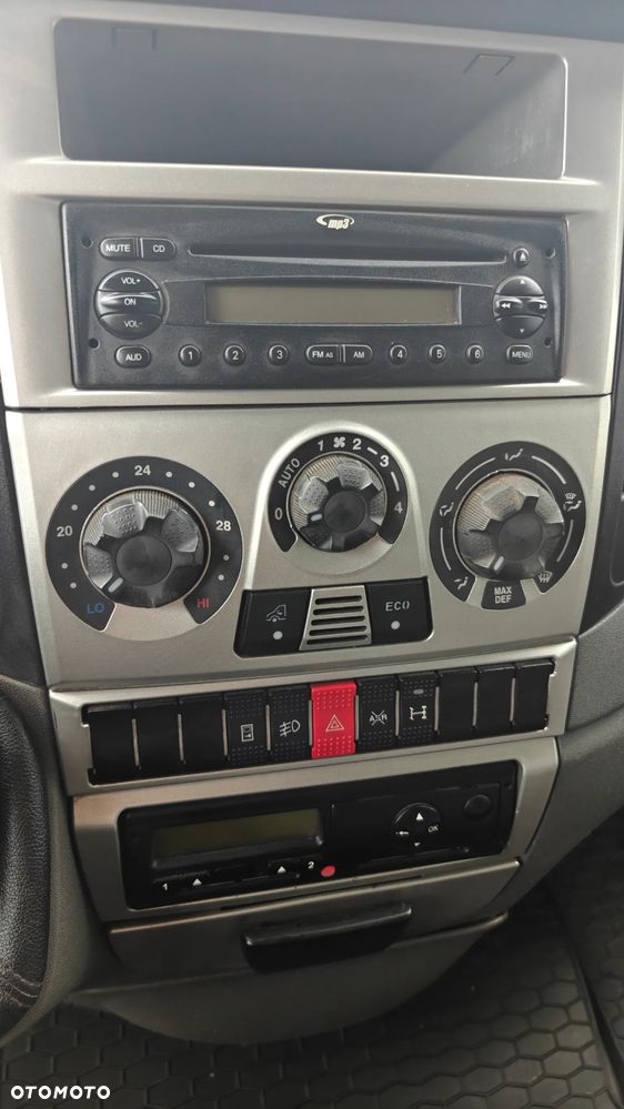 Iveco Daily na Bliźniaku WYWROTKA 3,0/180km - 12