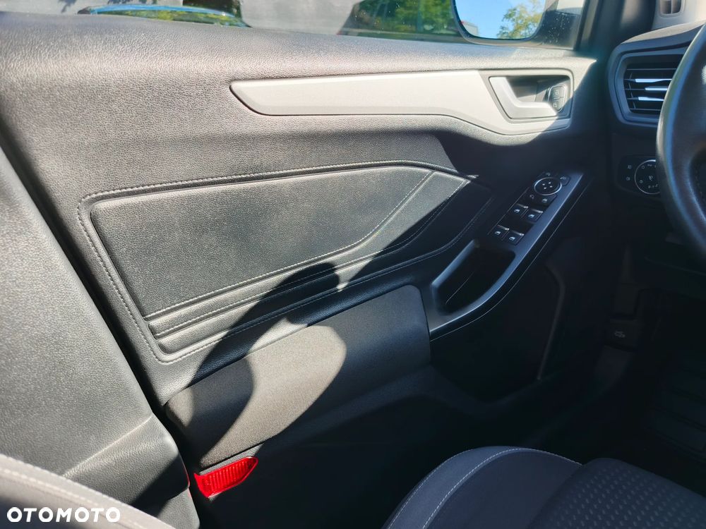 Ford Focus 1.0 EcoBoost Titanium - 15
