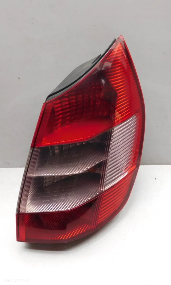 Lampa Tył RENAULT SCENIC II PRAWA