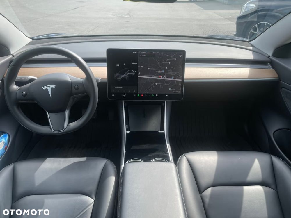 Tesla Model 3 Langstreckenbatterie Allradantrieb Dual Motor - 12