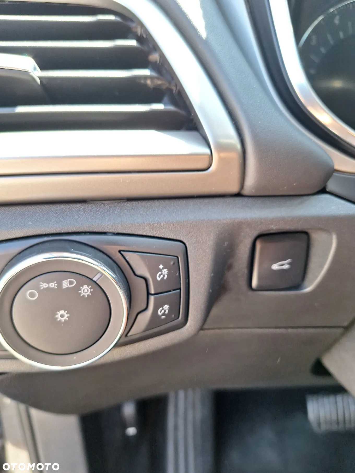 Ford Mondeo Turnier 2.0 TDCi PowerShift-Aut Allrad Vignale - 20