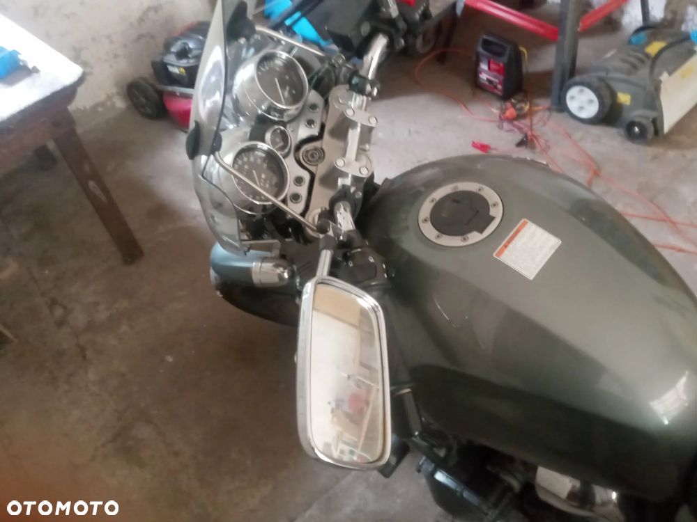 Suzuki GSX - 5