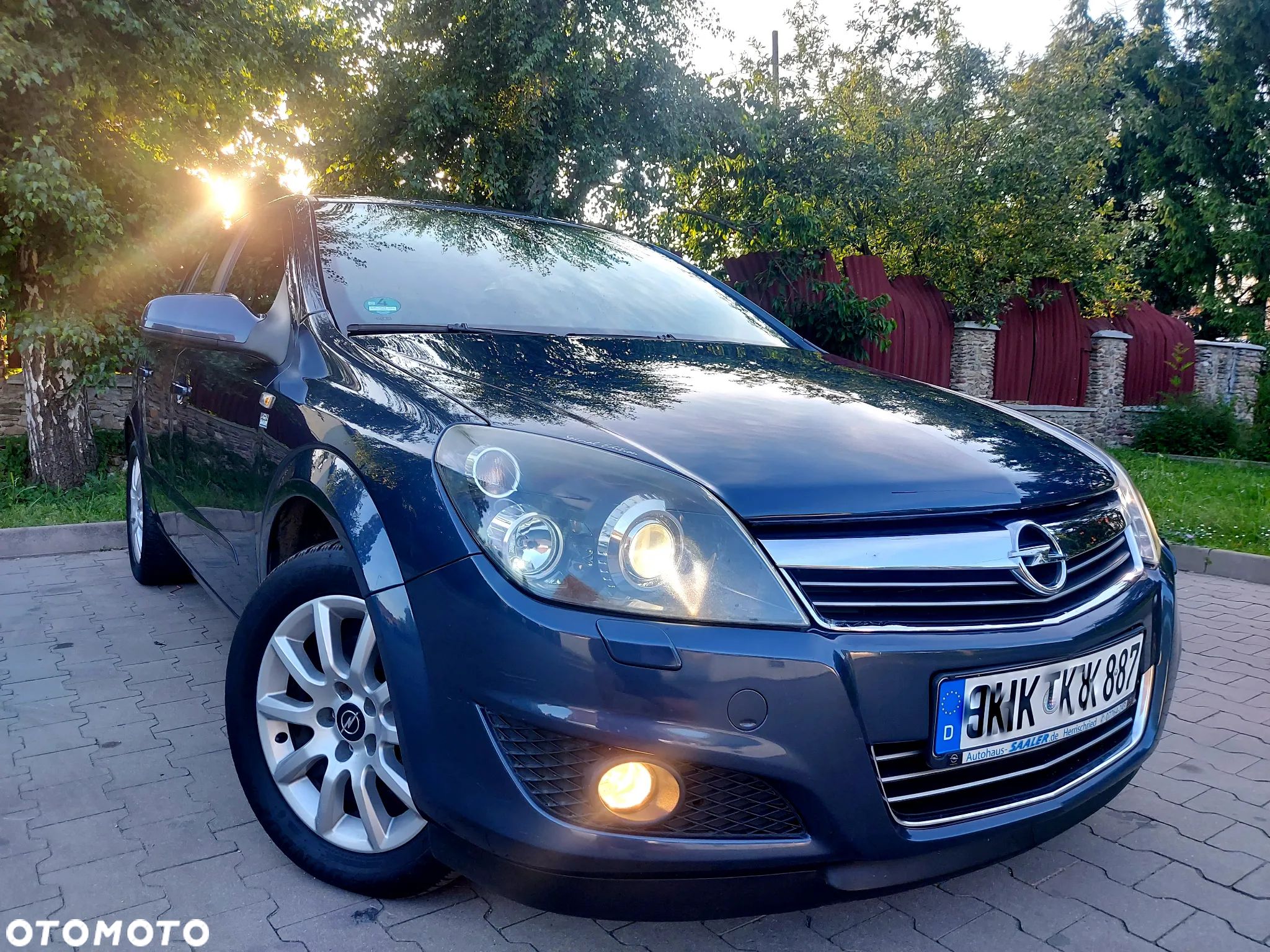 Opel Astra 1.8 Edition - 1