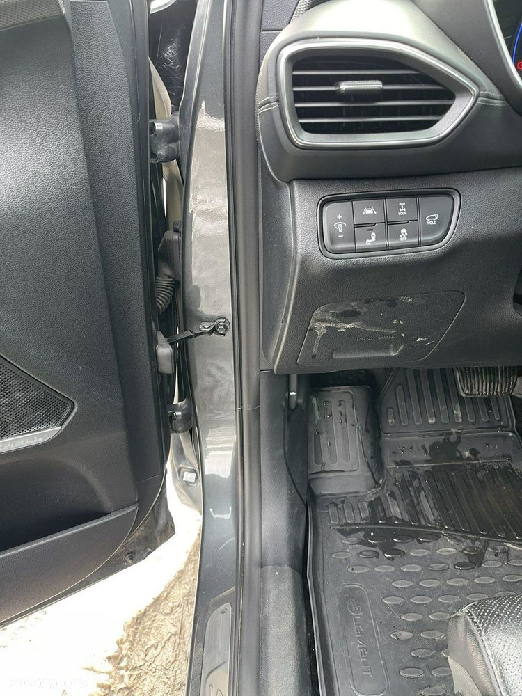 Hyundai Santa Fe 2.2 CRDi 4WD Automatik SEVEN Premium - 7