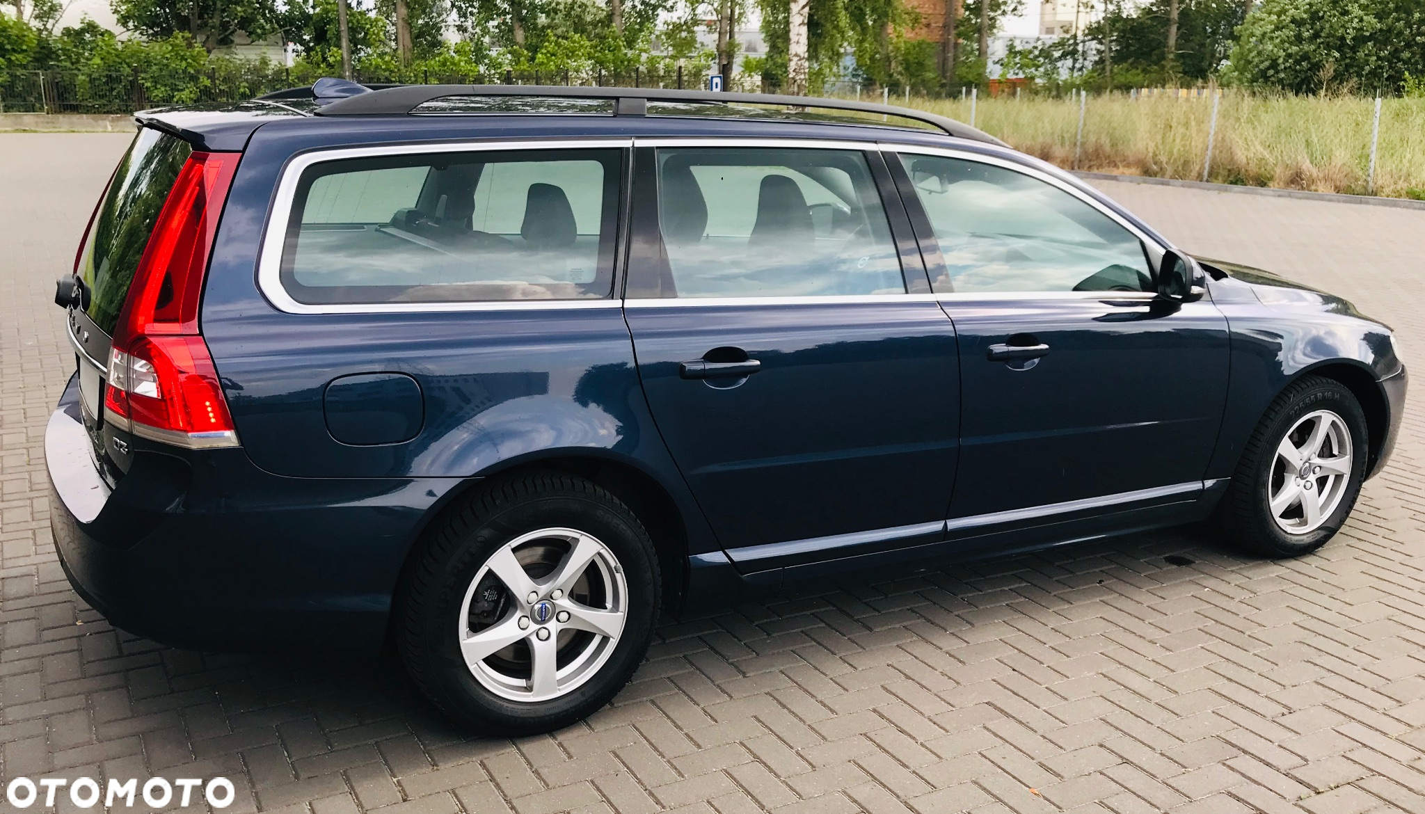 Volvo V70 2.0D Kinetic - 8