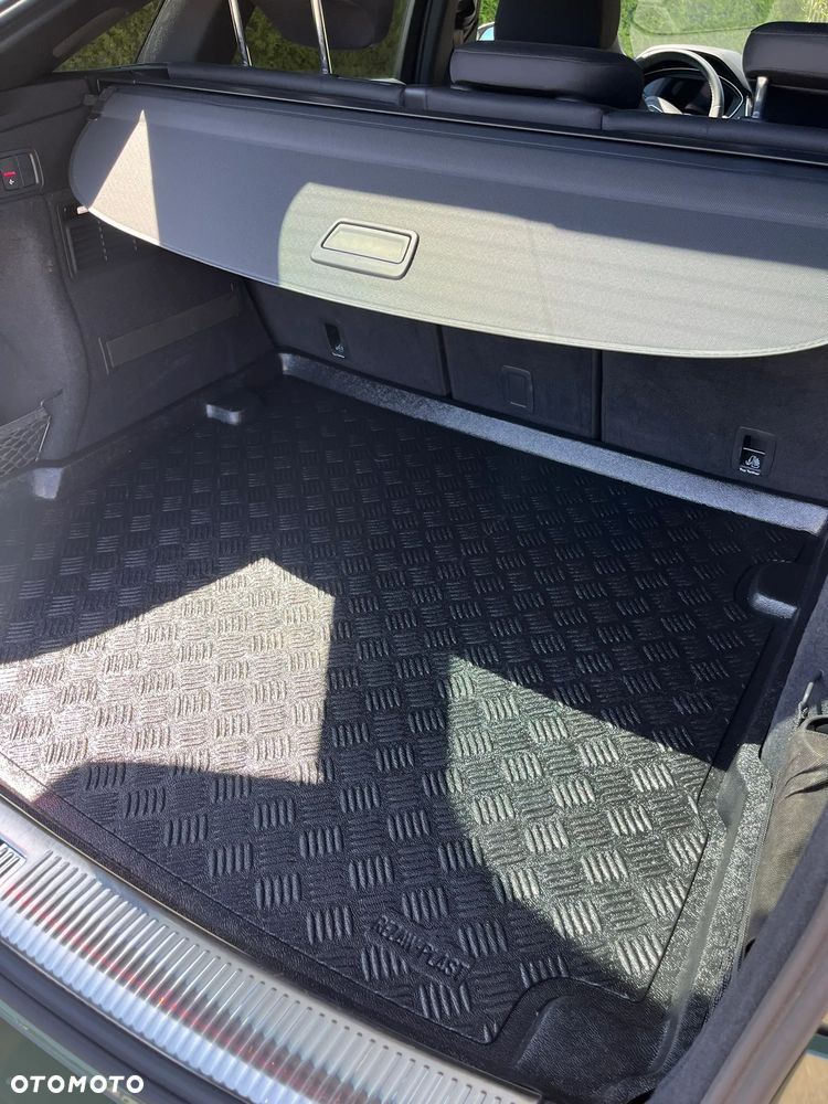 Audi Q5 Sportback - 9