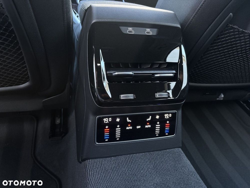 Audi A6 Avant - 27