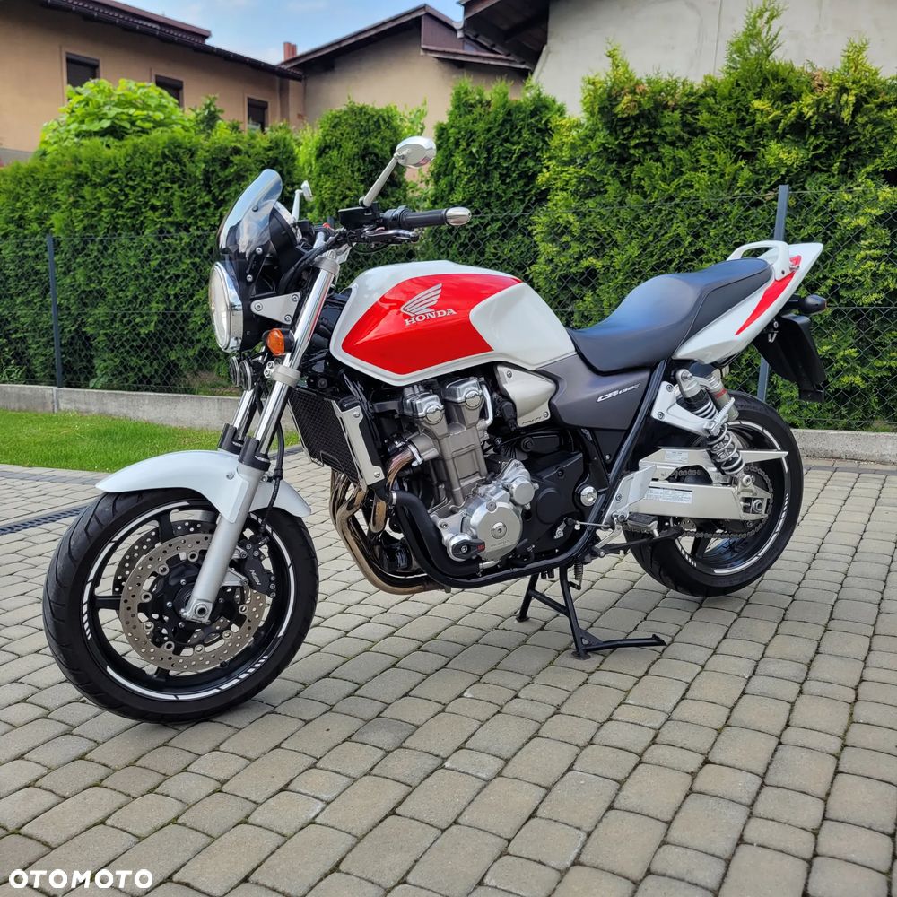 Honda CB - 3