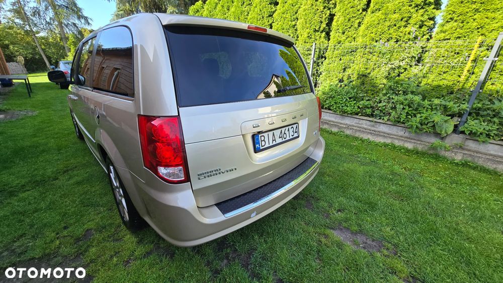 Dodge Grand Caravan 3.6 R/T - 30
