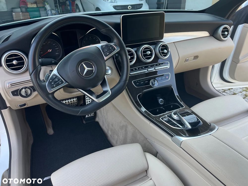 Mercedes-Benz Klasa C 300 Coupe 9G-TRONIC AMG Line - 6