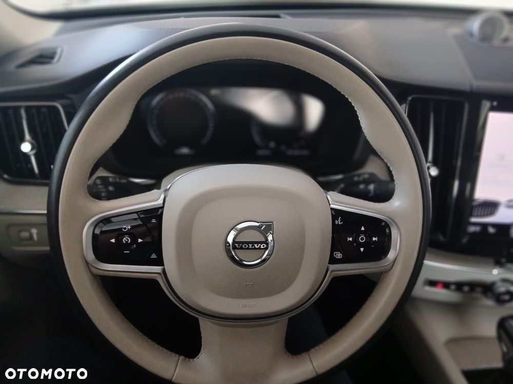Volvo XC 60 T5 AWD Inscription - 9