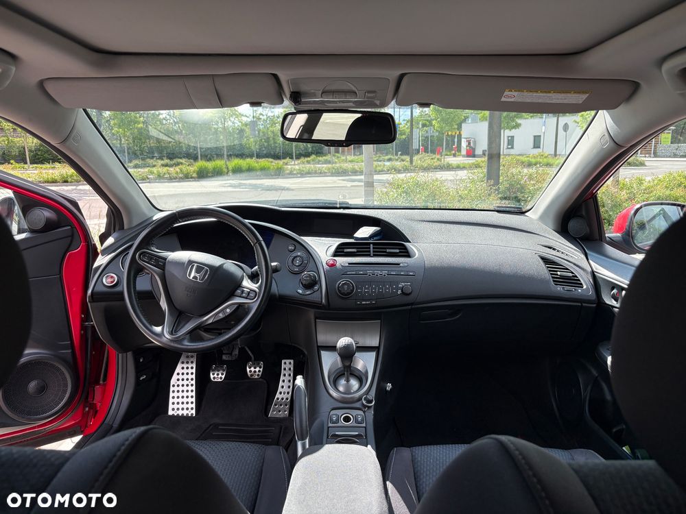 Honda Civic 1.8 Executive - 24