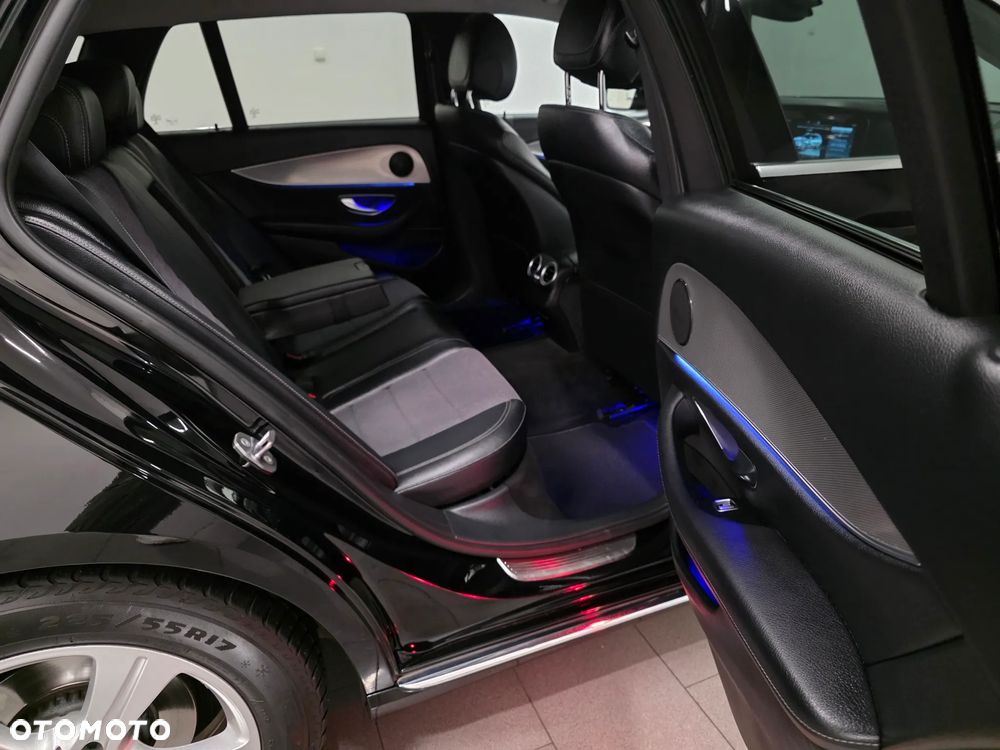 Mercedes-Benz Klasa E 220 d 9G-TRONIC AMG Line - 31