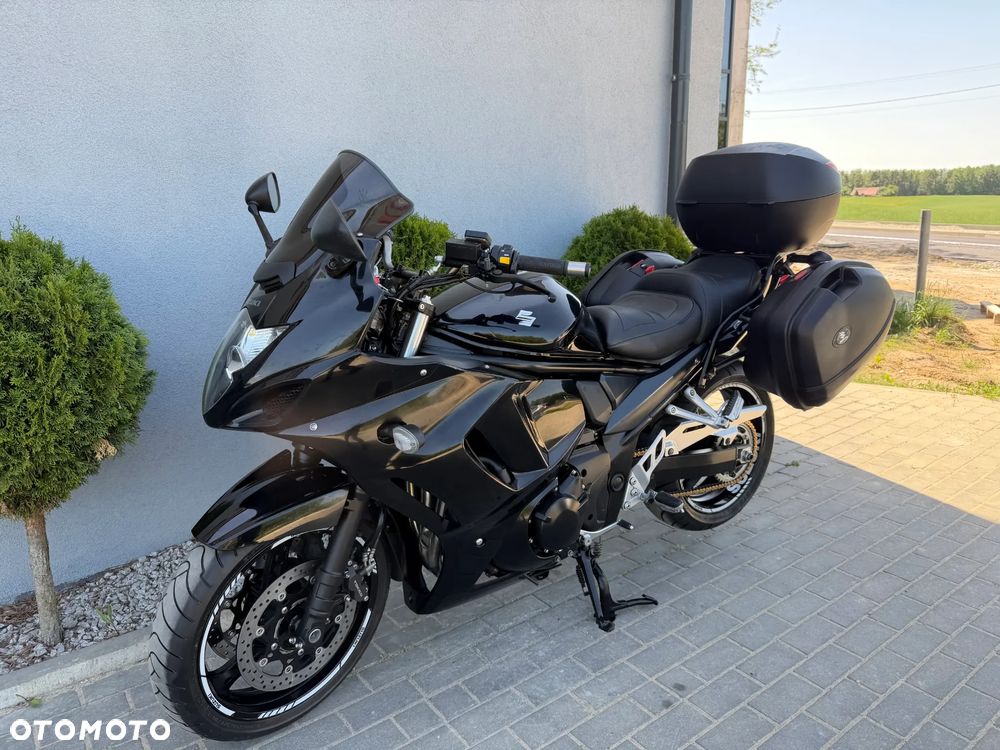 Suzuki GSX - 40