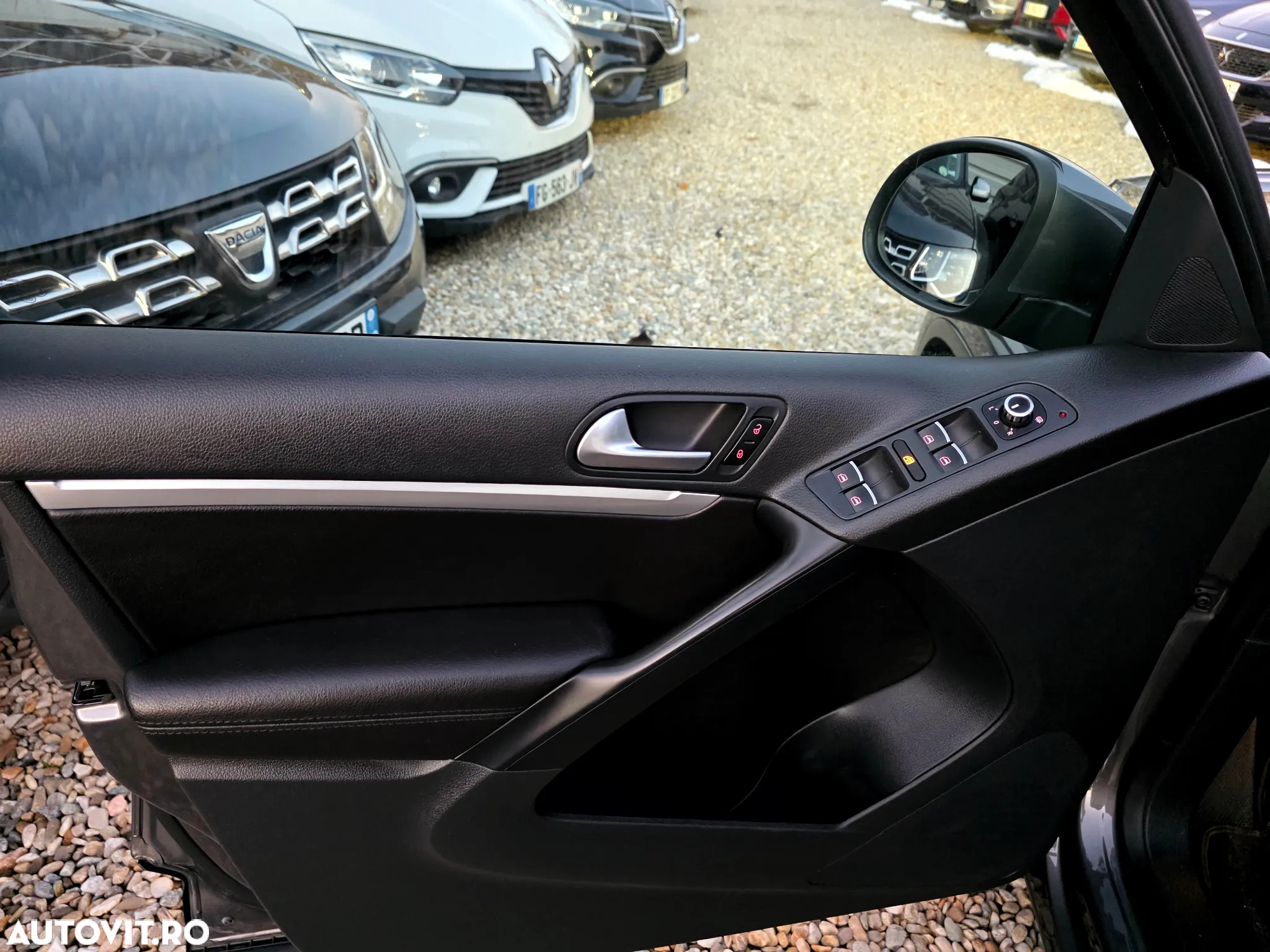 Volkswagen Tiguan 2.0 TDI DPF BlueMotion Technology Exclusive - 22