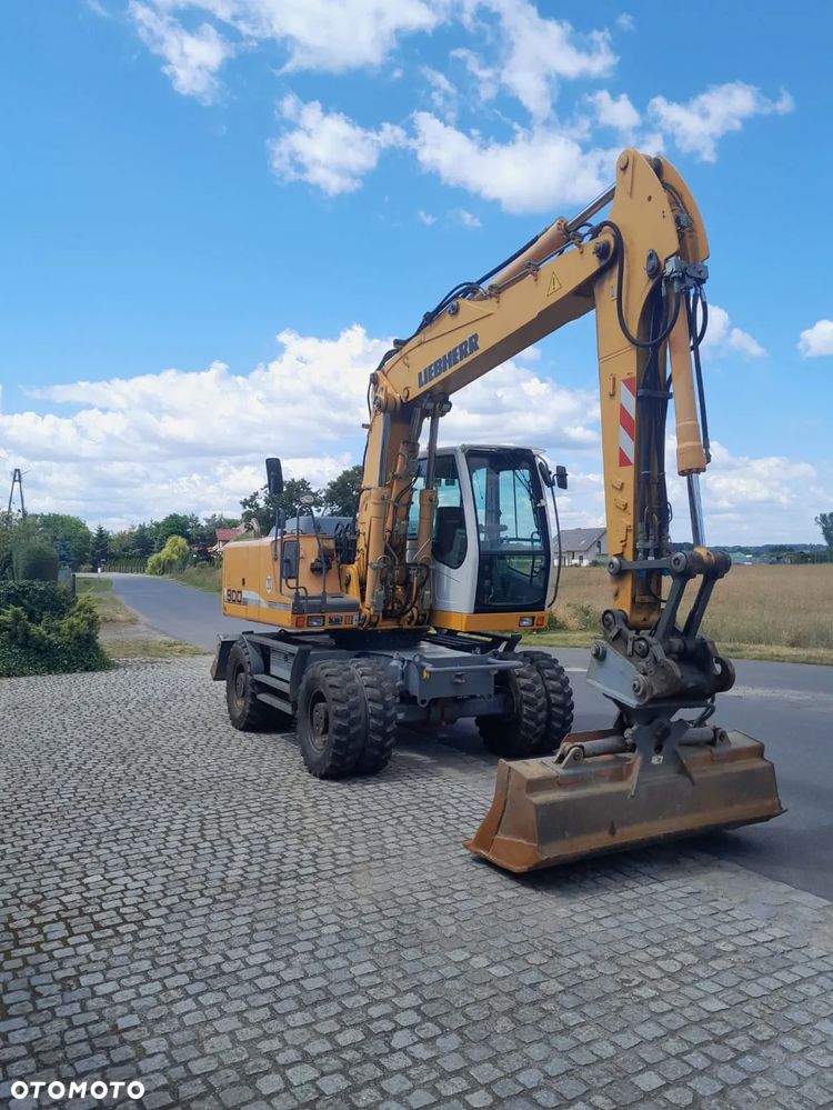 Liebherr 900C - 11