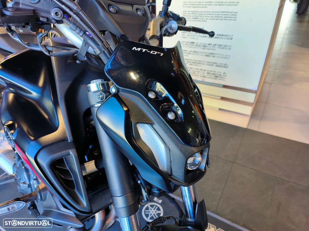 Yamaha MT-07 - 4