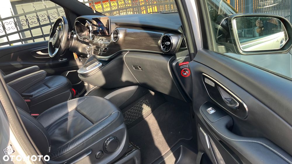 Mercedes-Benz Klasa V 300 d 4-Matic 9G-Tronic - 16
