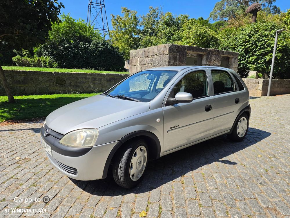 Opel Corsa 1.2 16V Confort - 2