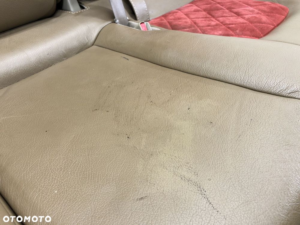 KANAPA TYŁ - 600.00 PLN - TOYOTA LAND CRUISER 200 (_J2_) 2007 - 2022 5.7 V8 (URJ200) 280 kW [381 - 8