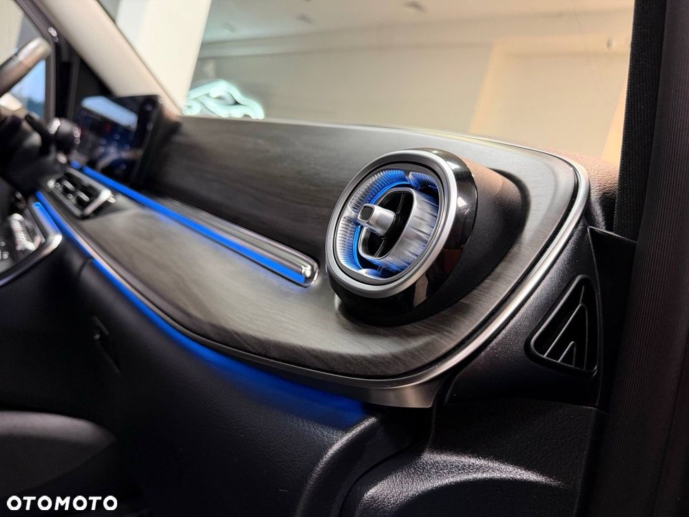 Mercedes-Benz Klasa V 300 d 4-Matic Avantgarde 9G-Tronic (ekstra d³) - 36