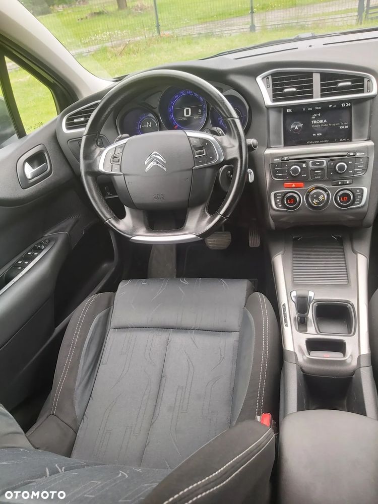 Citroën C4 e-HDi 115 ETG6 Exclusive - 23
