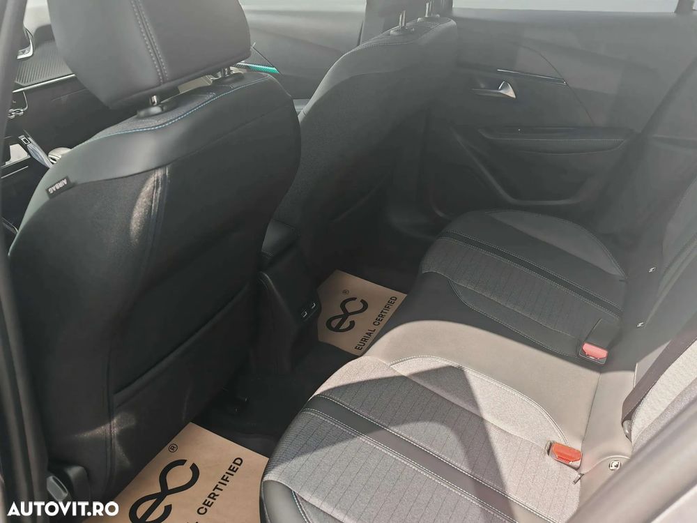 Peugeot 208 1.2 L PureTech STT Allure Pack - 12