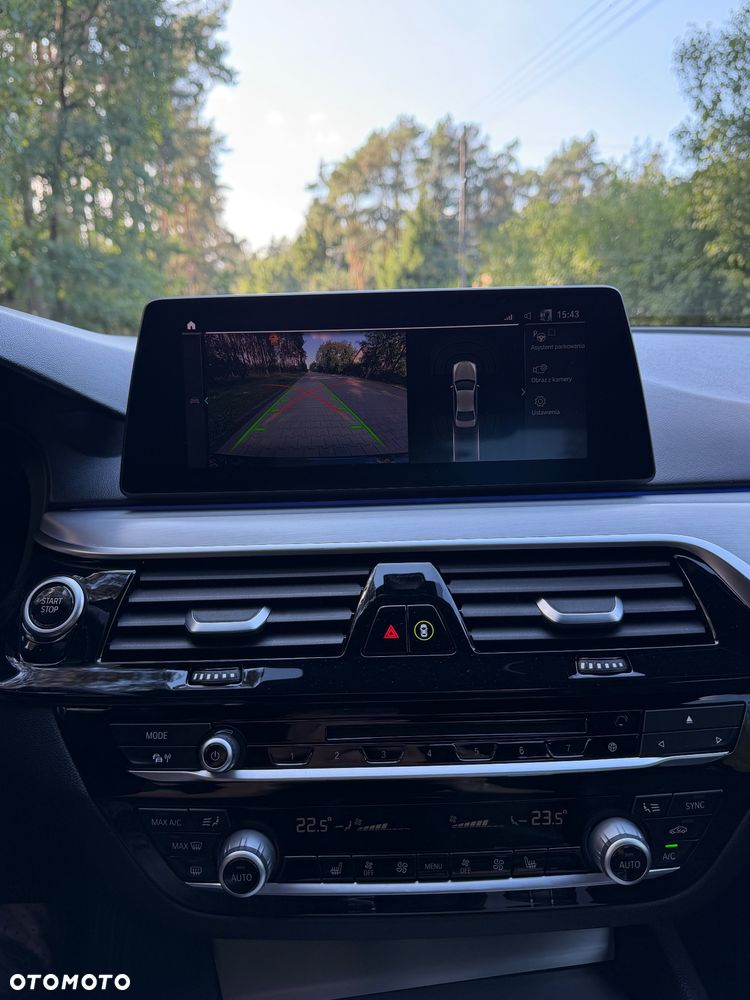 BMW Seria 5 530e iPerformance M Sport sport - 24
