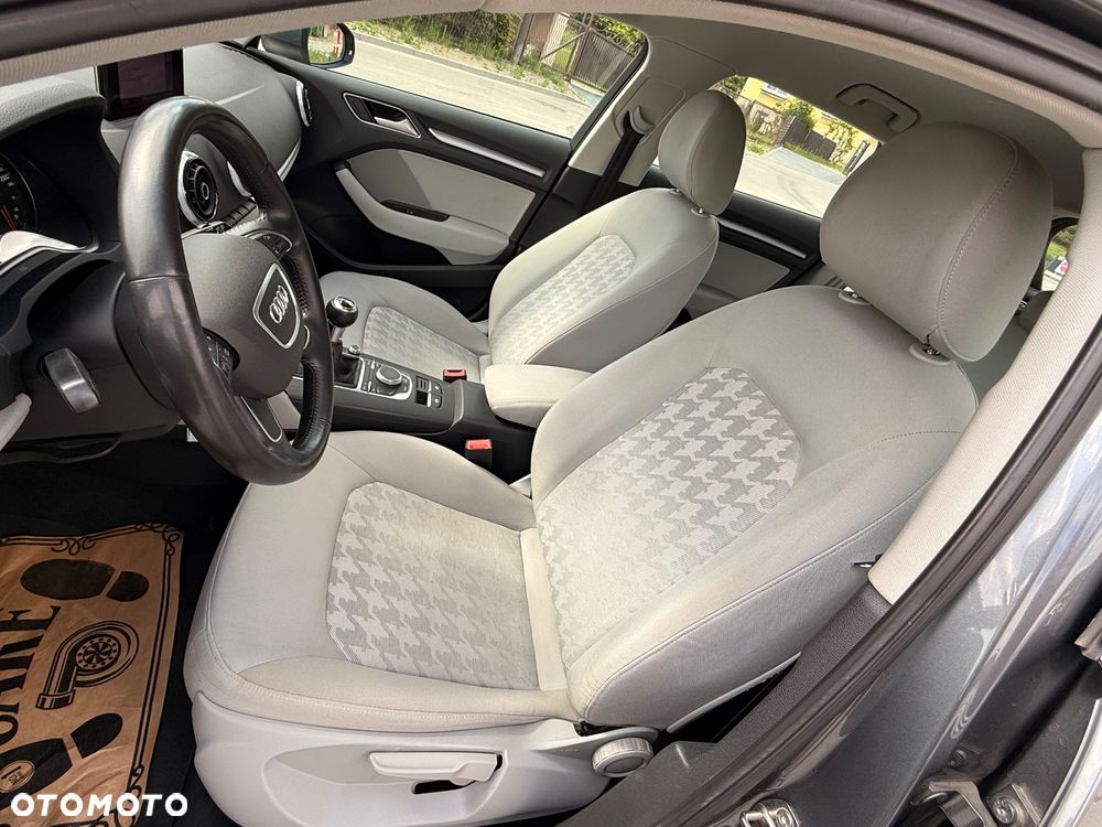 Audi A3 Sportback 1.4 TFSI Attraction - 25