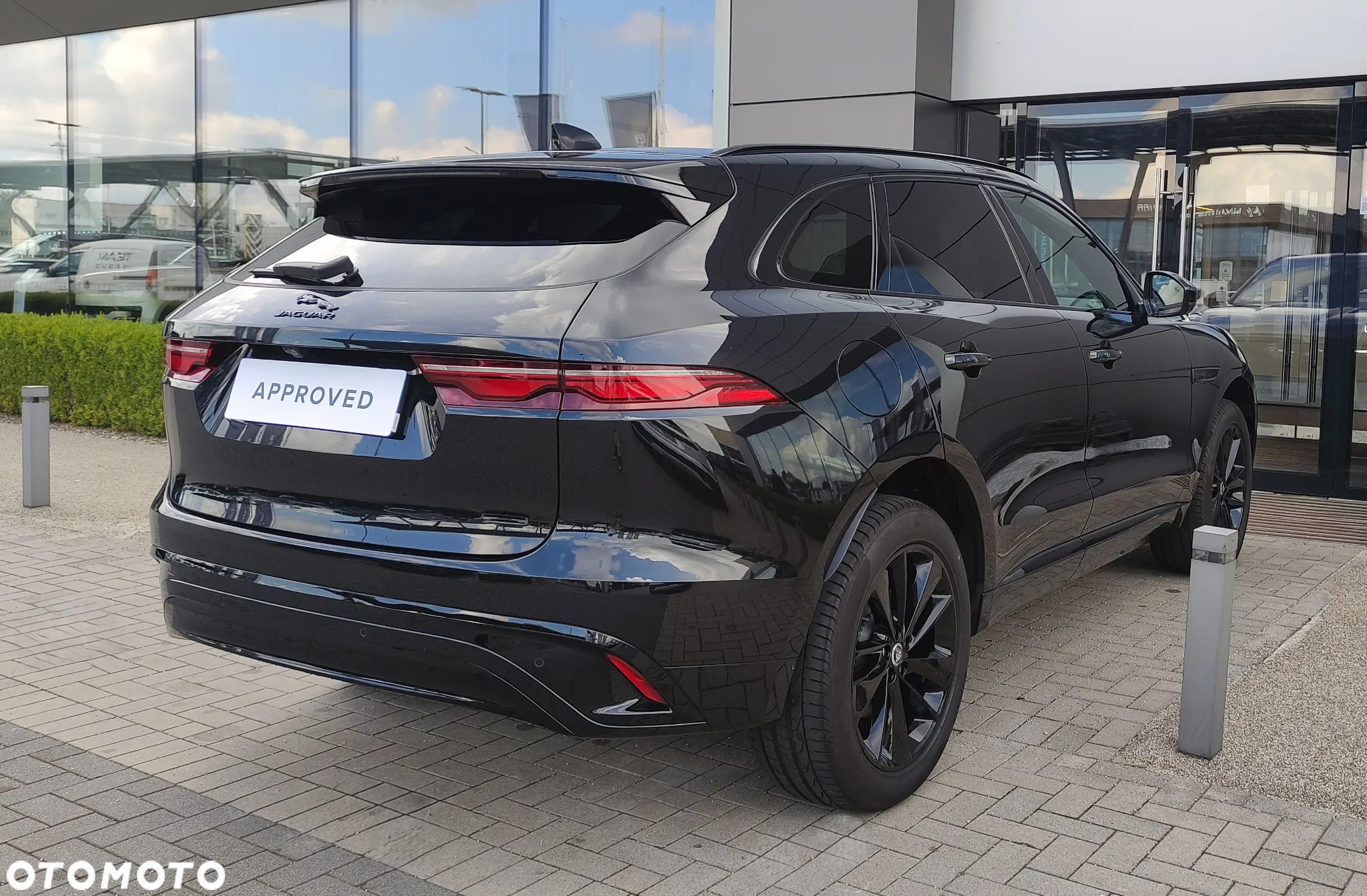 Jaguar F-Pace - 11