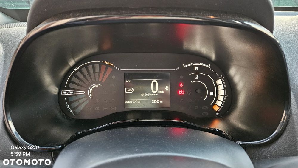 Dacia Spring - 12