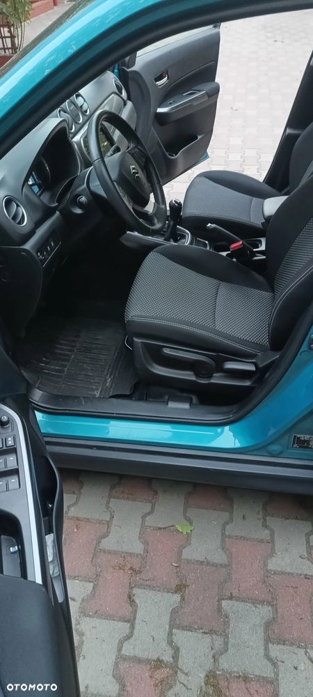 Suzuki Vitara 1.0 Boosterjet Premium 2WD - 12