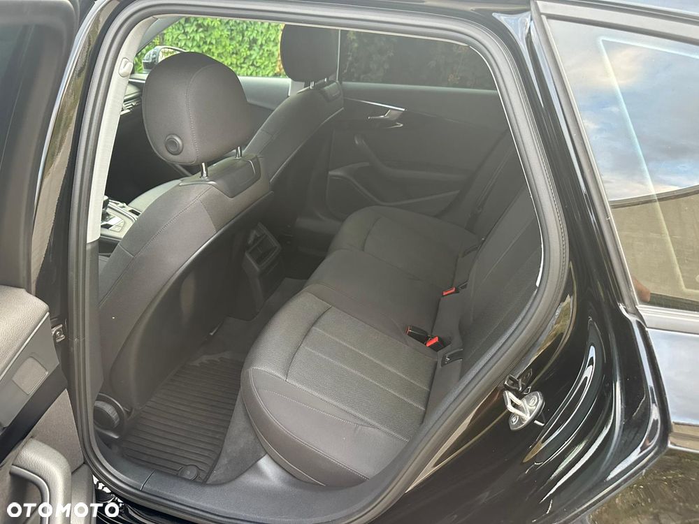 Audi A4 Avant 2.0 TDI S tronic - 11