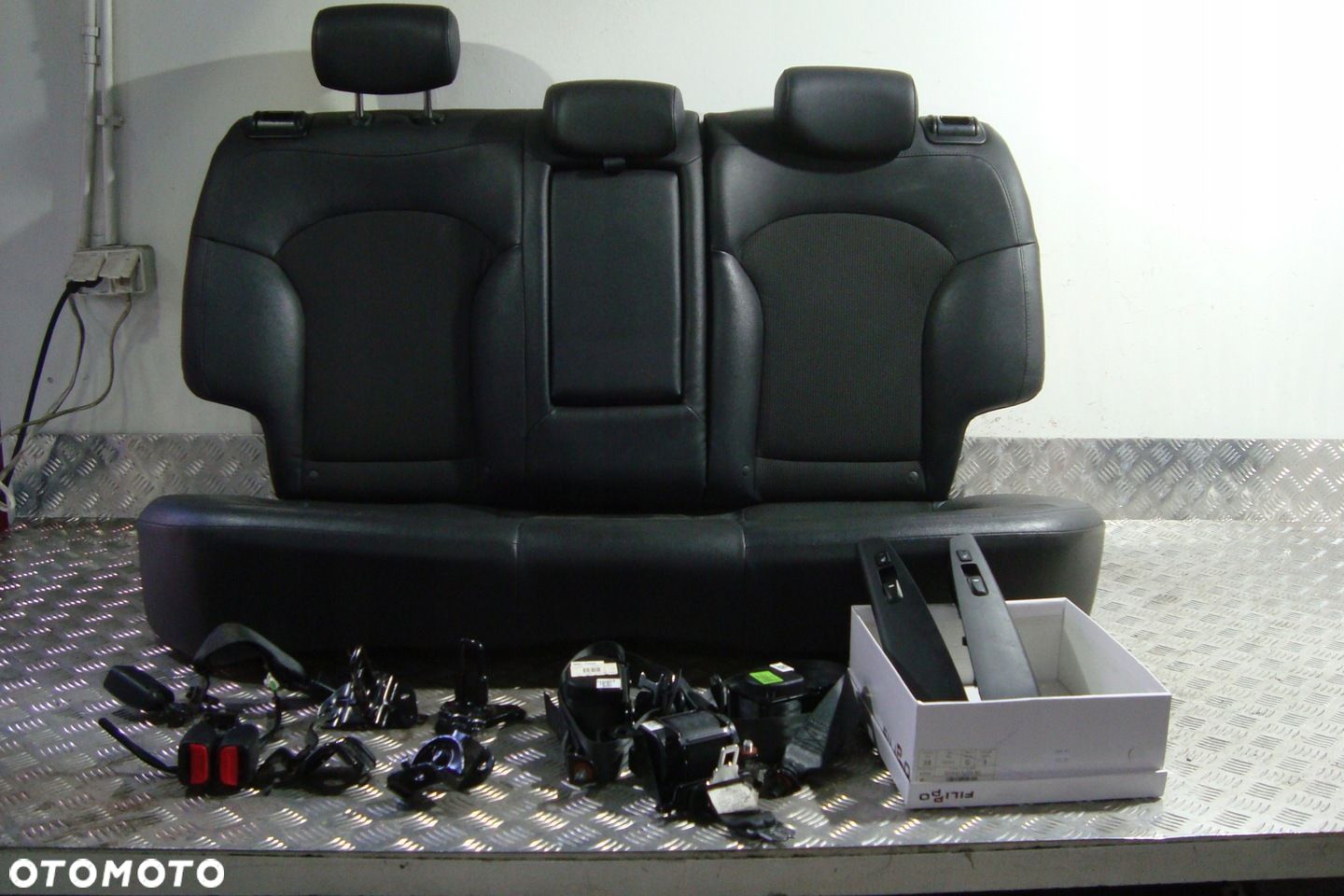 KANAPA GRZANA PRZEŁĄCZNIK SKÓRA PAS ZAPINKI ŚRUBA HYUNDAI IX35 09- - 1