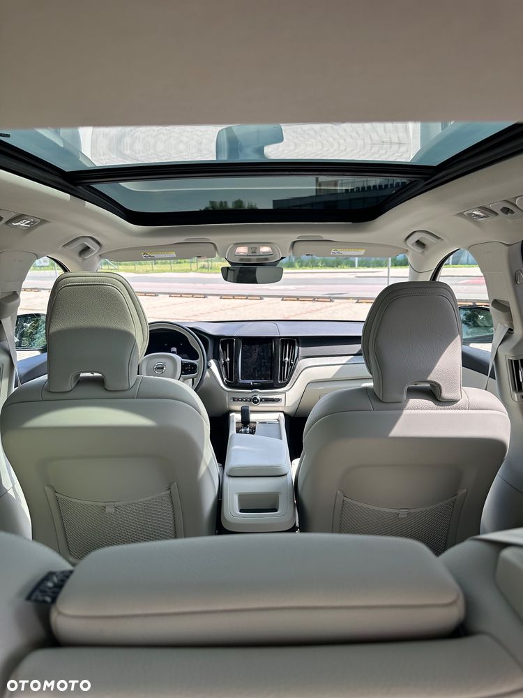 Volvo XC 60 B5 B AWD R-Design - 15